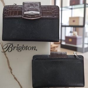 Women's Vintage Brighton Brown Checkbook Wallet Bifold Croc & Pebble Leather